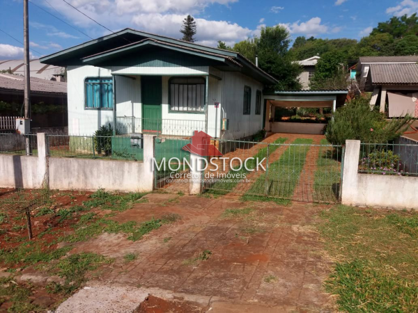 Casa a Venda no Bairro Pinheirinho